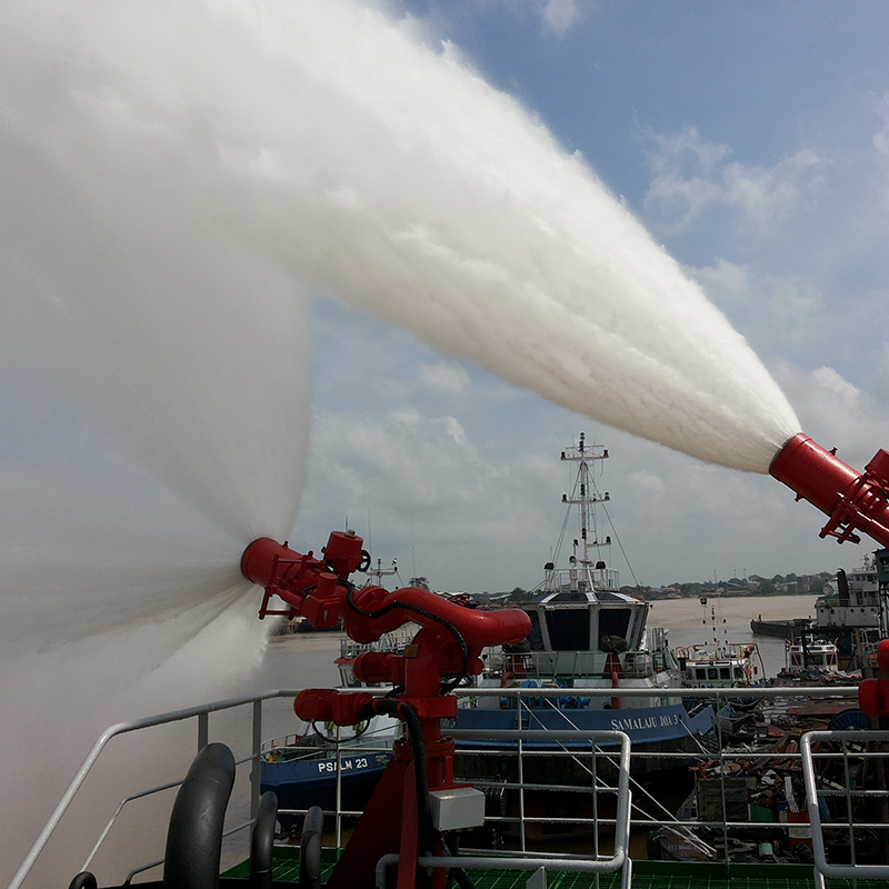 FiFi system Fire Water Cannon Water4.jpg